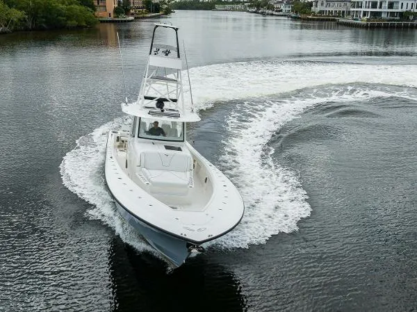 Slide: The Image of SeaVee 450z 2023 - 9