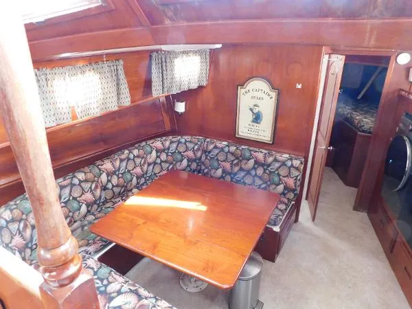 Slide: The Image of Gulfstar 43 Sundeck MKll 1975 - 7