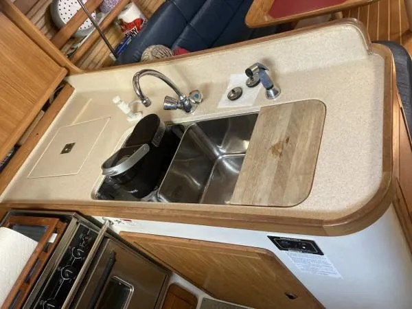 Slide: The Image of Catalina 380 2000 - 11