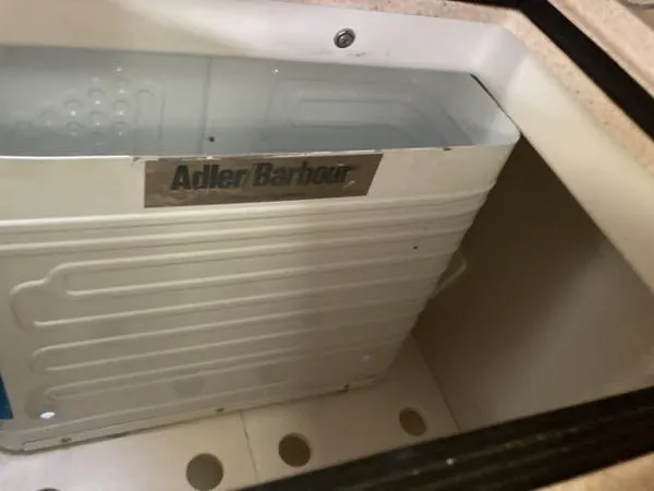 Slide: The Image of Catalina 380 2000 - 9