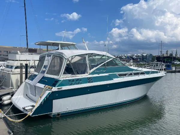 Slide: The Image of Chris-Craft 320 Amerosport Express 1987 - 2