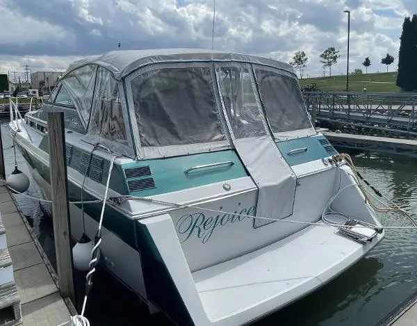 Slide: The Image of Chris-Craft 320 Amerosport Express 1987 - 3