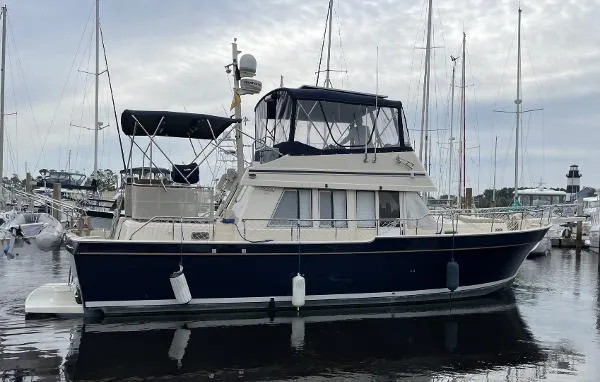 Slide: The Image of Mainship 430 Aft Cabin 3SR Trawler 2005 - 0