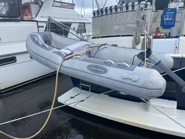 Slide: The Image of Mainship 430 Aft Cabin 3SR Trawler 2005 - 7