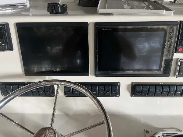 Slide: The Image of Custom Rainbow Runner 30 Open 1999 - 10