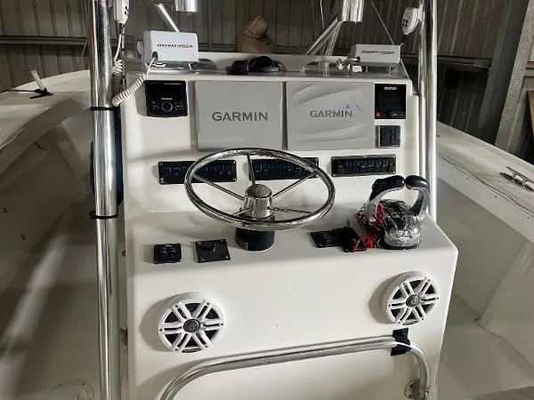 Slide: The Image of Custom Rainbow Runner 30 Open 1999 - 6