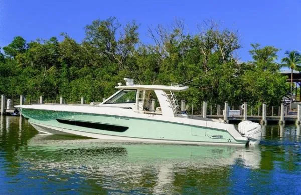 Slide: The Image of Boston Whaler 420 Outrage 2018 - 0