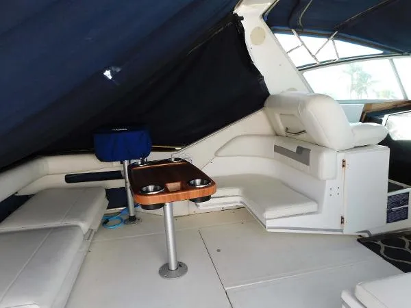 Slide: The Image of Sea Ray 390 Express Cruiser 1989 - 10