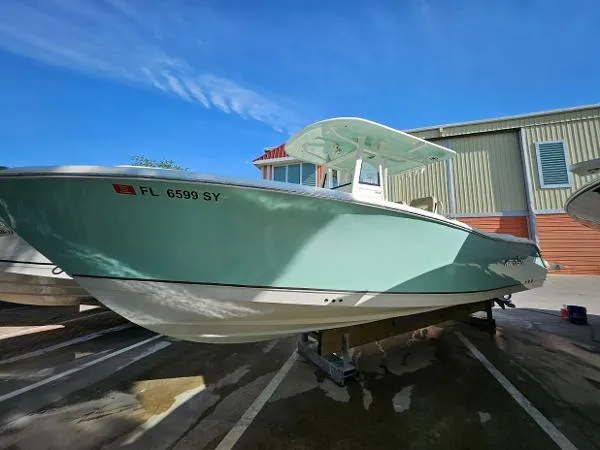 Slide: The Image of NauticStar 28 XS Offshore 2021 - 1