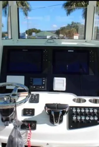 Slide: The Image of NauticStar 28 XS Offshore 2021 - 8