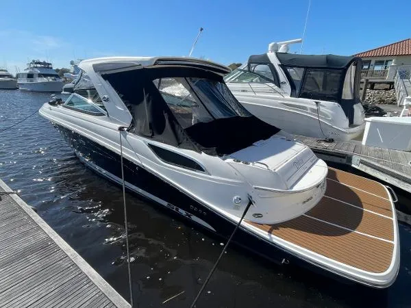 Slide: The Image of Sea Ray 350 SLX 2015 - 6