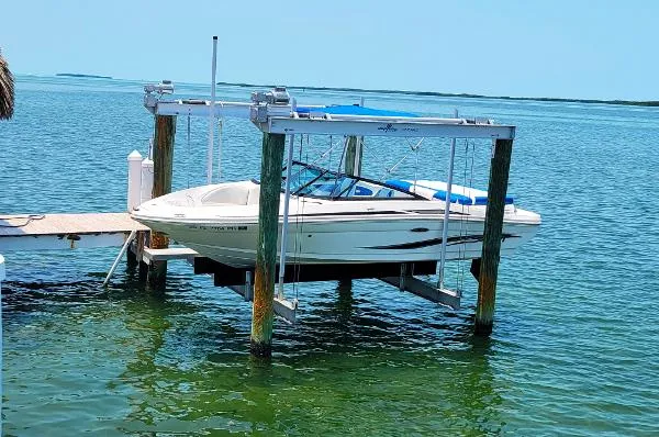 Slide: The Image of Sea Ray 205 Sport 2012 - 3