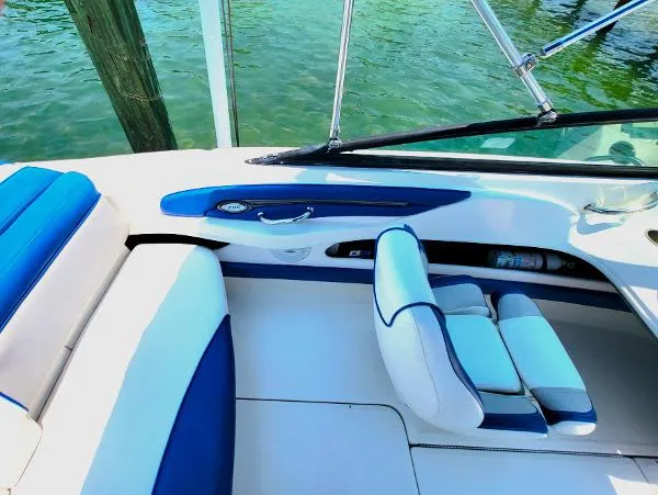 Slide: The Image of Sea Ray 205 Sport 2012 - 6