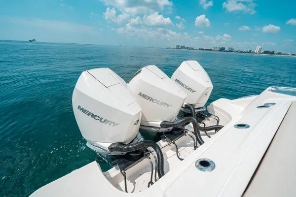 Slide: The Image of Boston Whaler 350 Realm 2022 - 7