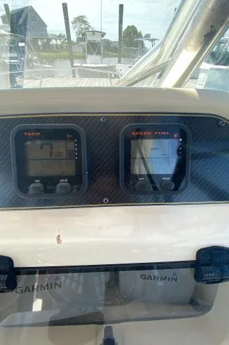 Slide: The Image of Grady-White 226 Seafarer WA 2010 - 11