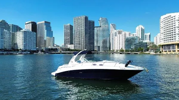 Slide: The Image of Sea Ray 320 Sundancer 2005 - 0