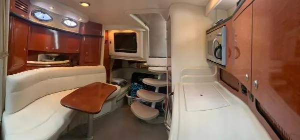 Slide: The Image of Sea Ray 320 Sundancer 2005 - 5