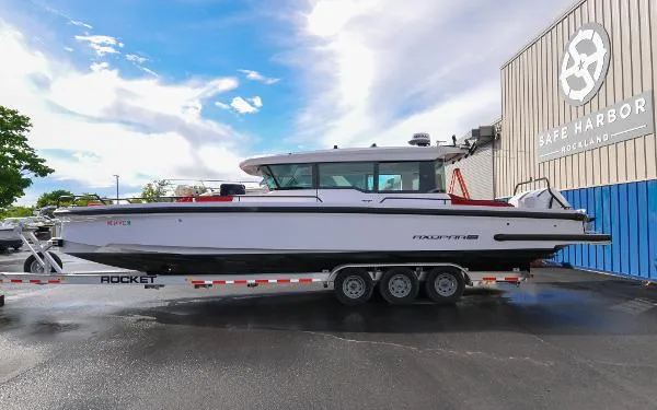 Slide: The Image of Axopar 37 Cross Cabin 2020 - 4