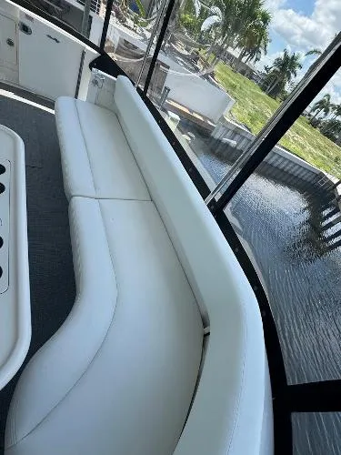 Slide: The Image of Sea Ray 40 Motor Yacht 2006 - 11