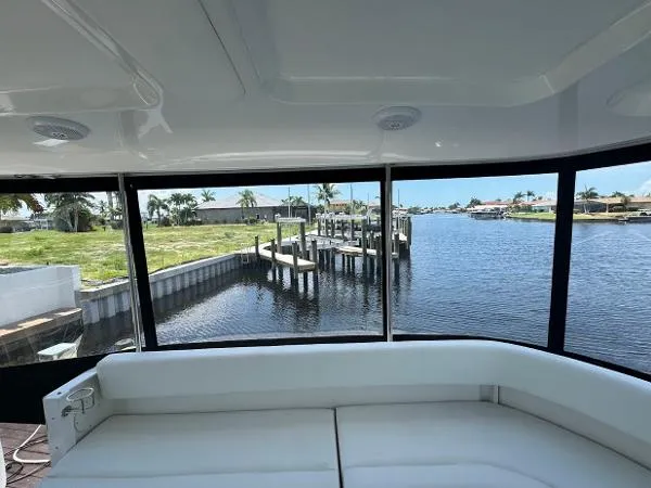 Slide: The Image of Sea Ray 40 Motor Yacht 2006 - 8