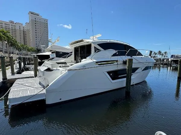 Slide: The Image of Cruisers 46 Cantius 2019 - 1