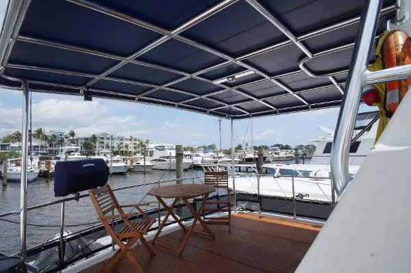 Slide: The Image of Symbol 42' Sun Deck Trawler 2002 - 5