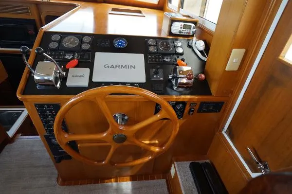 Slide: The Image of Symbol 42' Sun Deck Trawler 2002 - 8