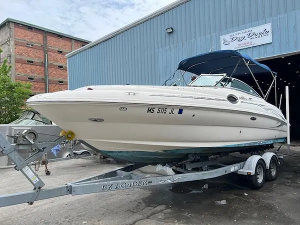 Slide: The Image of Sea Ray 240 Sundeck 2006 - 0