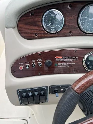 Slide: The Image of Sea Ray 240 Sundeck 2006 - 8