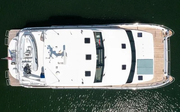 Slide: The Image of Horizon PC65 2020 - 4