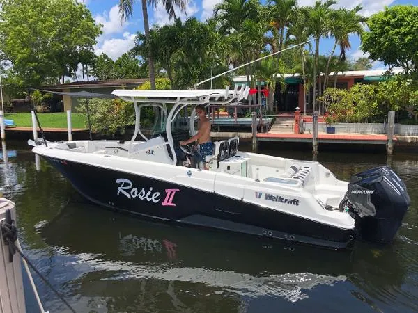 Slide: The Image of Wellcraft 262 Fisherman 2021 - 2