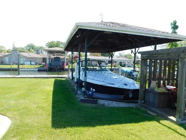 Slide: The Image of Larson Cabrio 370 2006 - 1