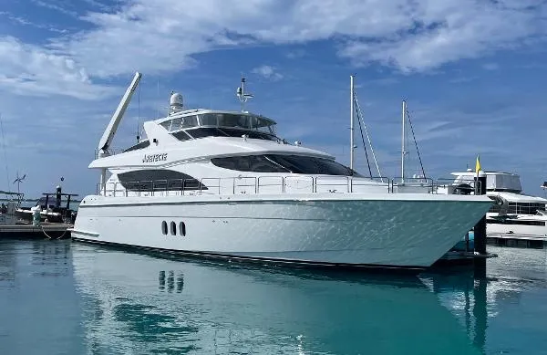 Slide: The Image of Hatteras 80 Motor Yacht 2004 - 1
