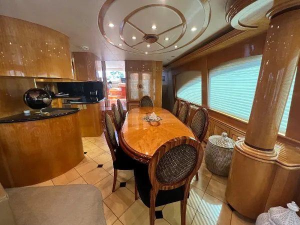 Slide: The Image of Hatteras 80 Motor Yacht 2004 - 6