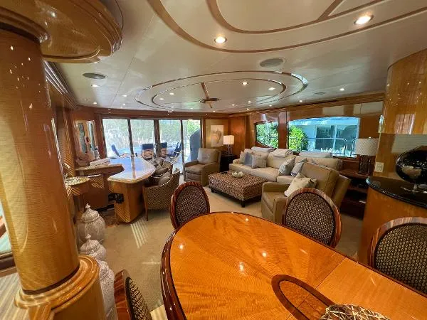 Slide: The Image of Hatteras 80 Motor Yacht 2004 - 8