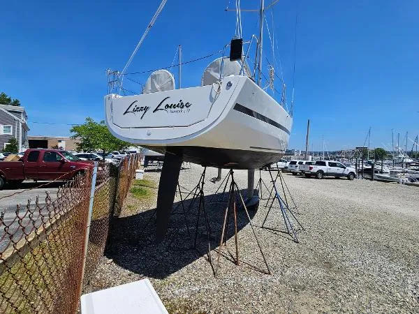 Slide: The Image of Dufour Performance 36 2012 - 5