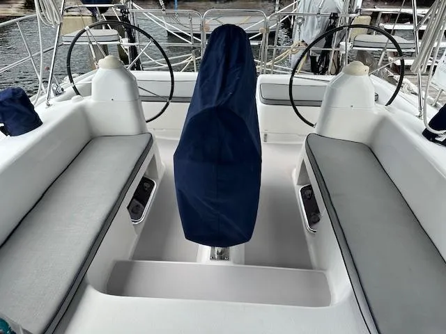 Slide: The Image of Catalina 400 MkII 2004 - 9