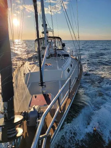 Slide: The Image of Island Packet 485 2005 - 2