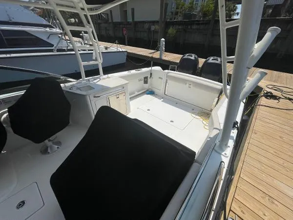 Slide: The Image of Boston Whaler 270 Vantage 2016 - 10