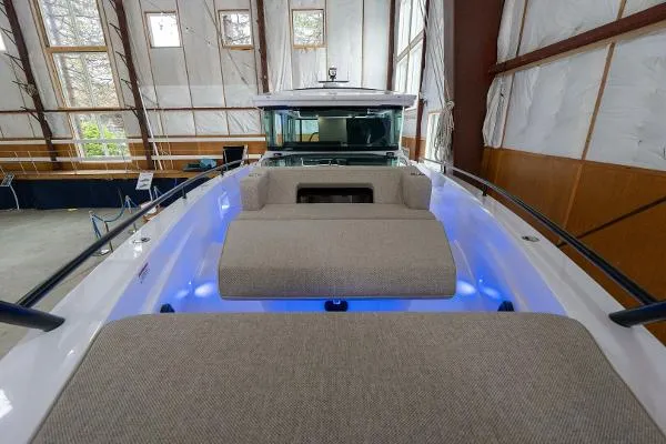 Slide: The Image of Axopar 37 Cross Cabin XC 2024 - 9