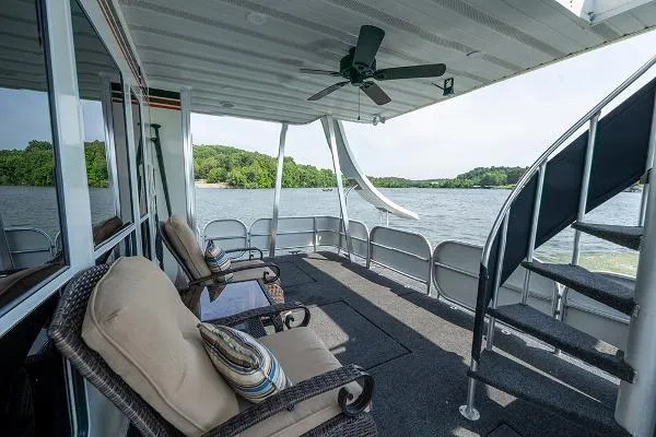 Slide: The Image of Sharpe Houseboat 18x83 2006 - 5