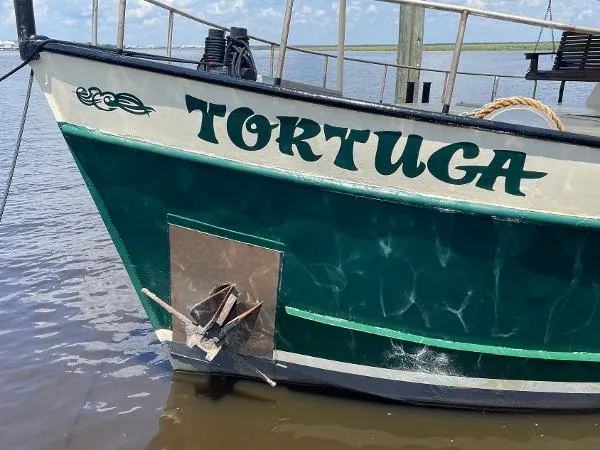 Slide: The Image of Custom Trawler Chandeleur Lugger 1989 - 4