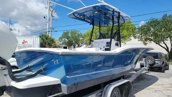 Slide: The Image of Buddy Davis 28 Center Console 2006 - 4