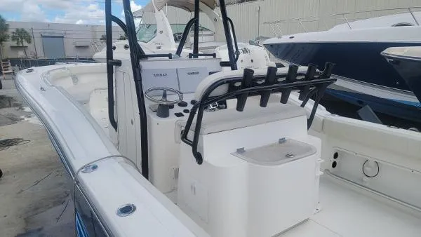 Slide: The Image of Buddy Davis 28 Center Console 2006 - 8