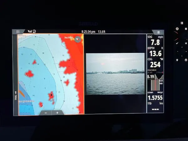 Slide: The Image of Robalo R317 2021 - 3