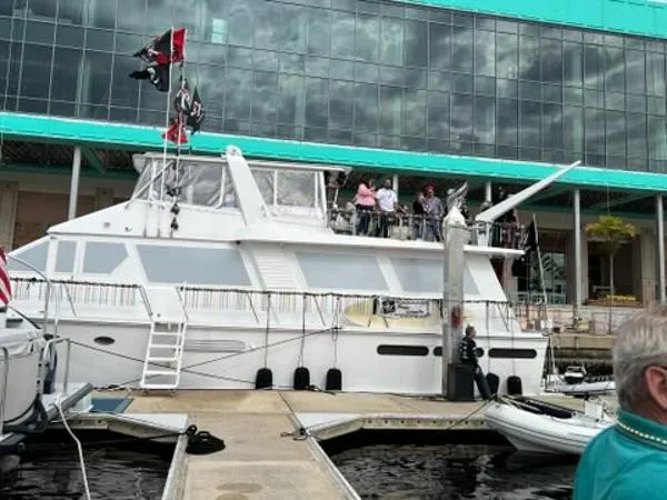Slide: The Image of Viking Motor Yacht 1988 - 11