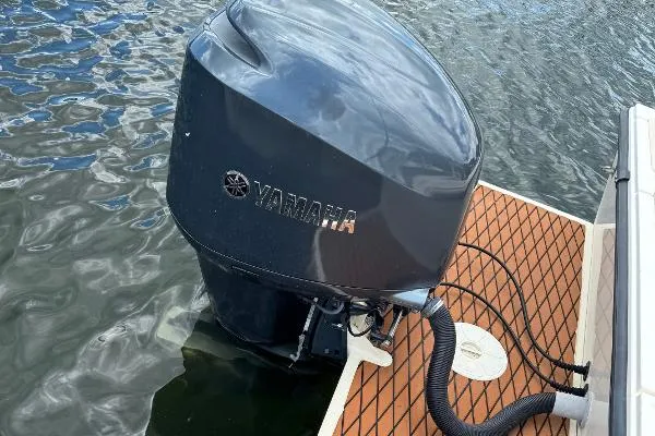 Slide: The Image of Parker Marine 2320 SL Sport Cabin 2009 - 10