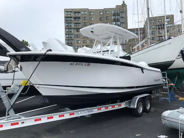 Slide: The Image of Blackfin 242 CC 2019 - 0
