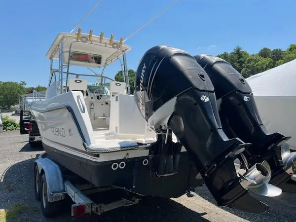 Slide: The Image of Robalo 2440 1993 - 4