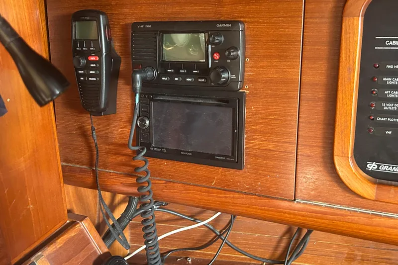 Slide: The Image of VHF radio and control panel on 1988 Grand Soleil 46 Jezequel yacht. - 34